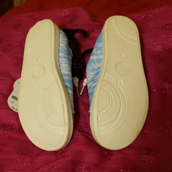 Lil girls tennis shoe,   NWT - Picture 2 of 4